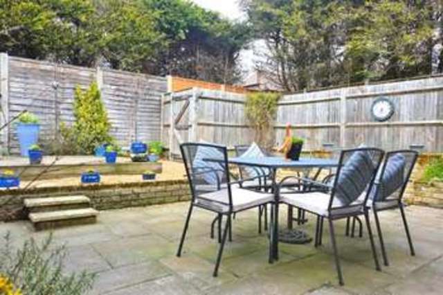  Image of 3 bedroom End of Terrace for sale in Sandy Lane Wokingham RG41 at Wokingham Berkshire Barkham, RG41 4DD