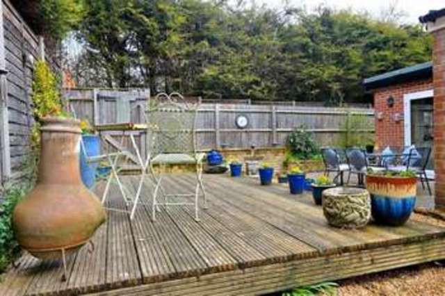  Image of 3 bedroom End of Terrace for sale in Sandy Lane Wokingham RG41 at Wokingham Berkshire Barkham, RG41 4DD