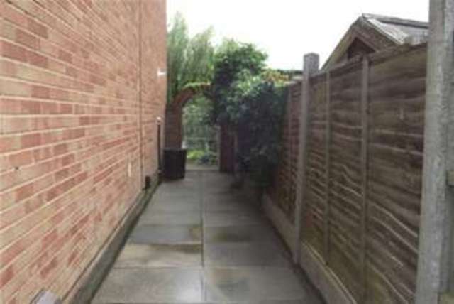  Image of 3 bedroom Detached house to rent in Saunton Way Selly Oak Birmingham B29 at Birmingham, B29 6QH