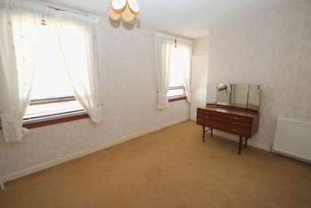  Image of 3 bedroom Property for sale in Schawpark Avenue Sauchie Alloa FK10 at Schawpark Avenue Sauchie Alloa, FK10 3LF