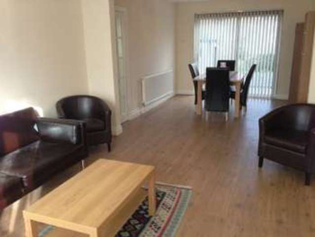  Image of 3 bedroom Detached house to rent in Sherwood Avenue Greenford UB6 at Sherwood Avenue  Greenford, UB6 0PG