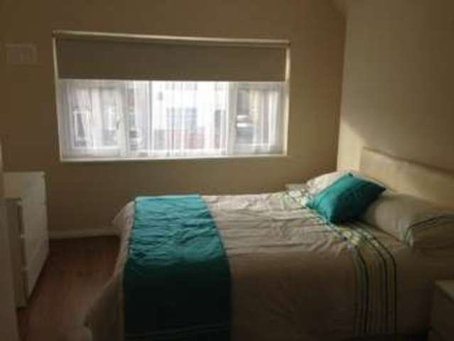  Image of 3 bedroom Detached house to rent in Sherwood Avenue Greenford UB6 at Sherwood Avenue  Greenford, UB6 0PG