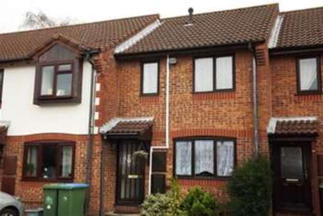  Image of 2 bedroom Terraced house to rent in Grove Gardens Southampton SO19 at Southampton, SO19 9QZ