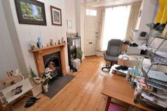  Image of 3 bedroom Terraced house for sale in South Street Leighton Buzzard LU7 at South Street  Leighton Buzzard, LU7 3NT