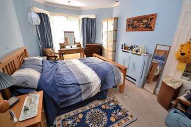  Image of 3 bedroom Terraced house for sale in South Street Leighton Buzzard LU7 at South Street  Leighton Buzzard, LU7 3NT