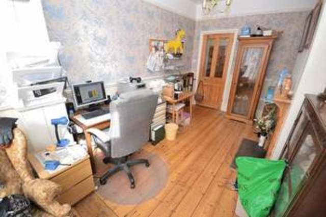  Image of 3 bedroom Terraced house for sale in South Street Leighton Buzzard LU7 at South Street  Leighton Buzzard, LU7 3NT