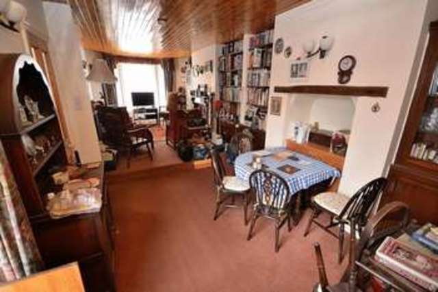  Image of 3 bedroom Terraced house for sale in South Street Leighton Buzzard LU7 at South Street  Leighton Buzzard, LU7 3NT