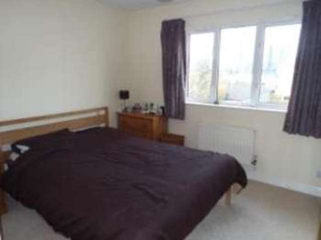  Image of 3 bedroom Detached house for sale in Atlantic Close Southampton SO14 at Southampton Hampshire Northam, SO14 3TA