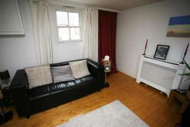  Image of 1 bedroom Cottage for sale in Southbroom Road Devizes SN10 at DEVIZES SN10 DEVIZES, SN10 5BN