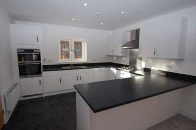 Image of 4 bedroom Semi-Detached house to rent in Southby Close Cholsey Wallingford OX10 at Cholsey Wallingford, OX10 9FQ