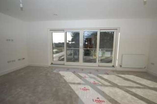 Image of 4 bedroom Semi-Detached house to rent in Southby Close Cholsey Wallingford OX10 at Cholsey Wallingford, OX10 9FQ
