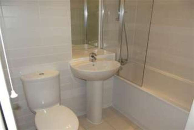  Image of 2 bedroom Flat to rent in Bath Street Bath BA1 at Bath, BA1 1AQ
