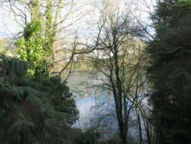  Image of 2 bedroom Apartment to rent in Springfield Park Twyford Reading RG10 at Twyford Twyford Reading, RG10 9JJ