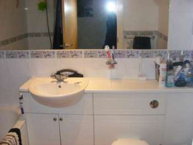  Image of 1 bedroom Flat to rent in Spruce Way Weston-super-Mare BS22 at Locking Castle Weston-super-Mare Worle, BS22 8HX