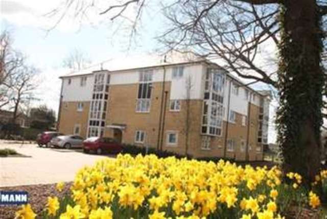  Image of 2 bedroom Flat to rent in Squirrels Close Swanley BR8 at Swanley, BR8 7FJ