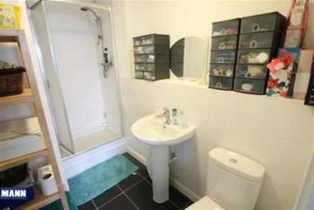  Image of 2 bedroom Flat to rent in Squirrels Close Swanley BR8 at Swanley, BR8 7FJ