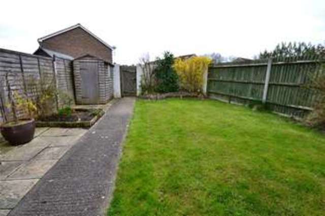  Image of 4 bedroom End of Terrace for sale in St. Andrews Bracknell RG12 at Bracknell Berkshire Easthampstead, RG12 8ZL