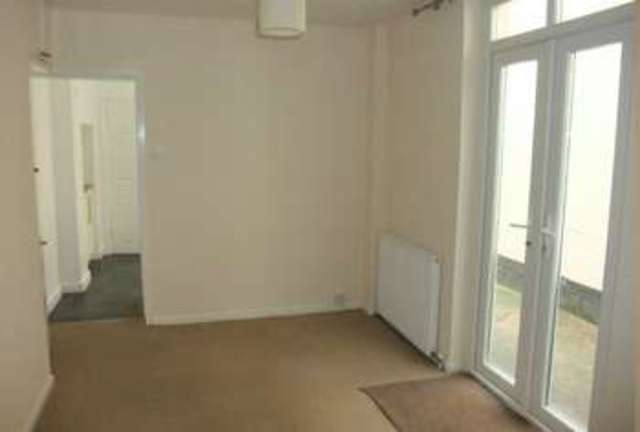  Image of 1 bedroom Ground Flat for sale in St. Andrews Road Exmouth EX8 at Exmouth, EX8 1AT