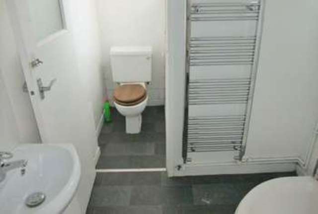  Image of 1 bedroom Ground Flat for sale in St. Andrews Road Exmouth EX8 at Exmouth, EX8 1AT