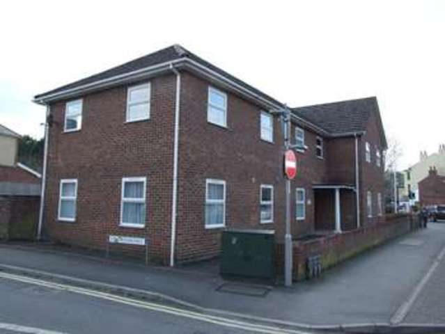  Image of 2 bedroom Flat to rent in Leigh Road Wimborne BH21 at Leigh Road  Wimborne, BH21 1AF
