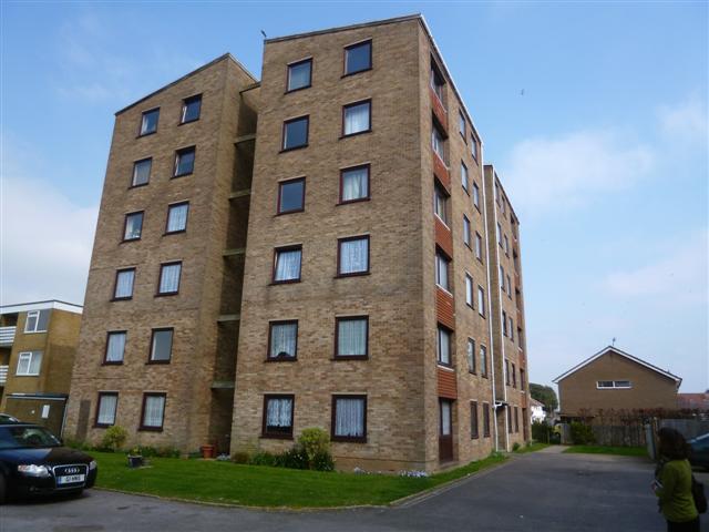  Image of 1 bedroom Flat to rent in Penstone Park Lancing BN15 at Lancing, BN15 9AL