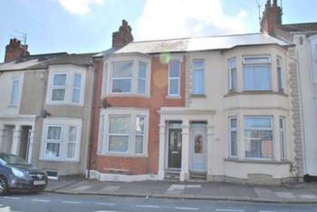  Image of 3 bedroom Terraced house to rent in Glasgow Street Northampton NN5 at Northampton Northamptonshire, NN5 5BL
