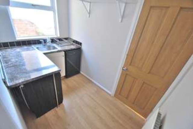  Image of 3 bedroom Terraced house to rent in Glasgow Street Northampton NN5 at Northampton Northamptonshire, NN5 5BL