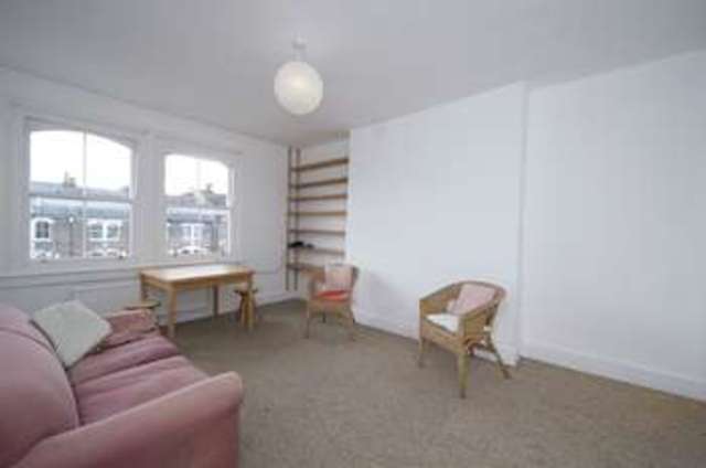  Image of 1 bedroom Flat to rent in St. Lawrence Terrace London W10 at St Lawrence Terrace  London, W10 5SX