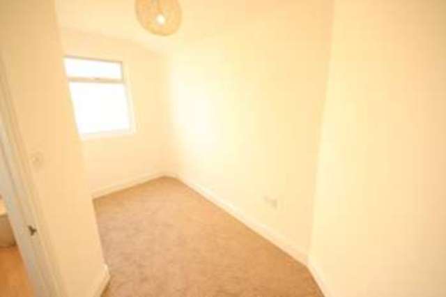  Image of 2 bedroom Ground Flat to rent in St. Lukes Road North Torquay TQ2 at Torquay St Lukes Road North Torquay, TQ2 5PD