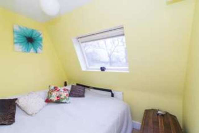  Image of 2 bedroom Flat for sale in St. Lukes Road London W11 at Notting Hill London Notting Hill, W11 1DB