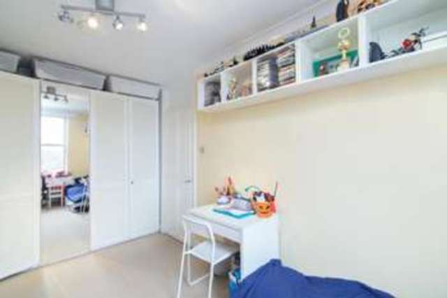  Image of 2 bedroom Flat for sale in St. Lukes Road London W11 at Notting Hill London Notting Hill, W11 1DB