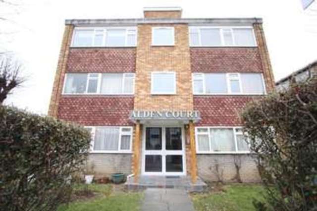 Image of 1 bedroom Flat to rent in Stanley Road London SW19 at London Wimbledon, SW19 8RD
