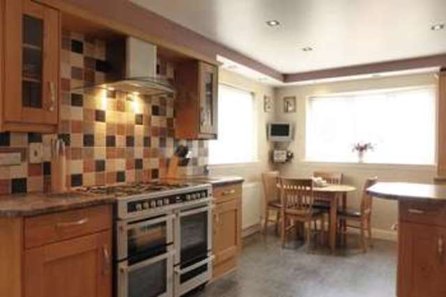  Image of 4 bedroom Detached house for sale in Station Road Wisbech St. Mary Wisbech PE13 at Station Road Wisbech St. Mary Wisbech, PE13 4RW