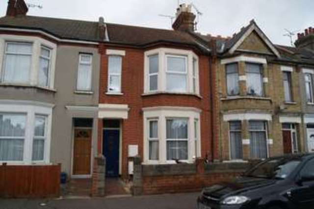  Image of 1 bedroom Flat to rent in Stornoway Road Southend-on-Sea SS2 at Stornoway Road  Southend-On-Sea, SS2 4NZ