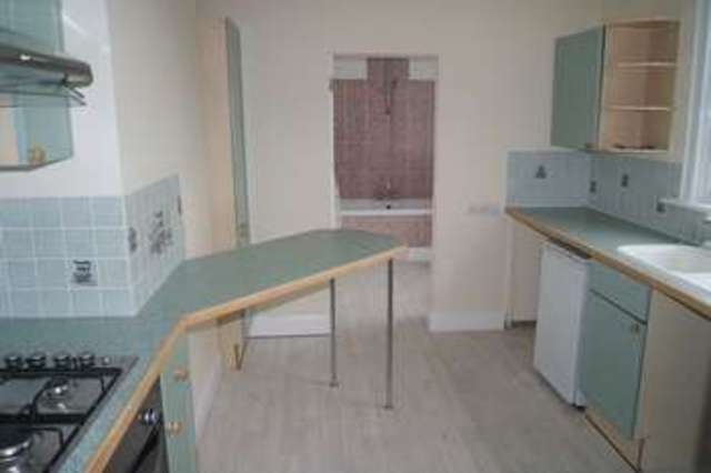  Image of 1 bedroom Flat to rent in Stornoway Road Southend-on-Sea SS2 at Stornoway Road  Southend-On-Sea, SS2 4NZ