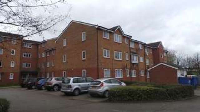  Image of Flat for sale in Streamside Close London N9 at Streamside Close  Edmonton, N9 9XD