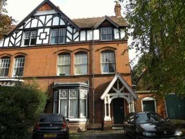  Image of 1 bedroom Flat to rent in Strensham Hill Moseley Birmingham B13 at Strensham Hill Moseley Birmingham, B13 8AG