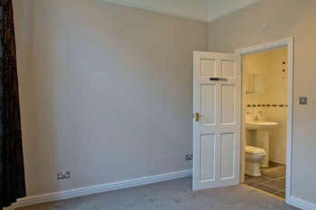 Image of 1 bedroom Detached house to rent in Stricklandgate Kendal LA9 at Kendal  Cumbria, LA9 4RA