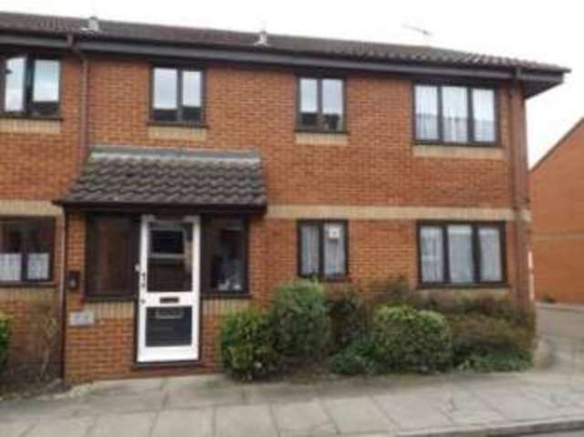  Image of 2 bedroom Retirement Property for sale in Weavers Court Sudbury CO10 at Sudbury Suffolk Sudbury, CO10 1HY