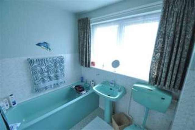  Image of 4 bedroom Property for sale in Suffolk Way Droitwich WR9 at Suffolk Way Droitwich Spa Droitwich Spa, WR9 7RE
