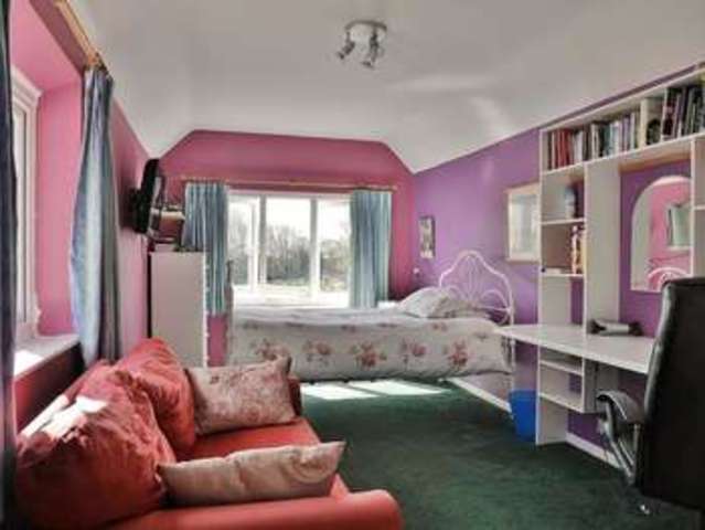  Image of 4 bedroom Detached house for sale in Sugworth Lane Radley Abingdon OX14 at Radley  Oxford, OX14 2HY