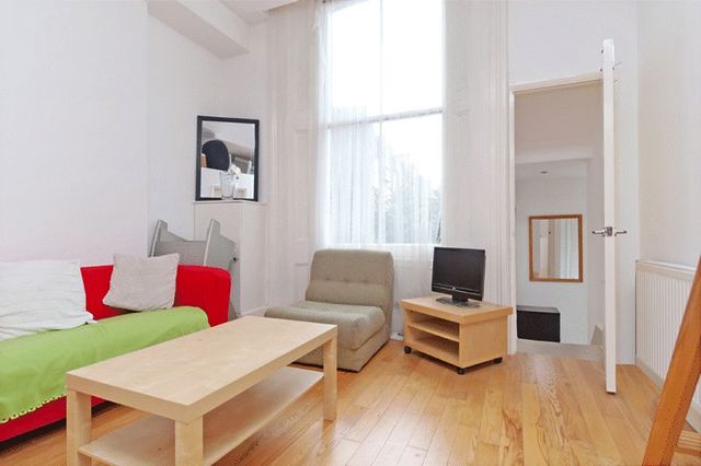  Image of 1 bedroom Flat to rent in Sutherland Avenue London W9 at Sutherland Avenue Maida Vale London, W9 2QS
