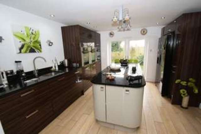  Image of 4 bedroom Detached house for sale in Chapel Road Swanmore Southampton SO32 at Chapel Road Swanmore SOUTHAMPTON, SO32 2QB