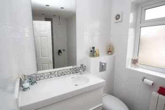  Image of 4 bedroom Detached house for sale in Chapel Road Swanmore Southampton SO32 at Chapel Road Swanmore SOUTHAMPTON, SO32 2QB