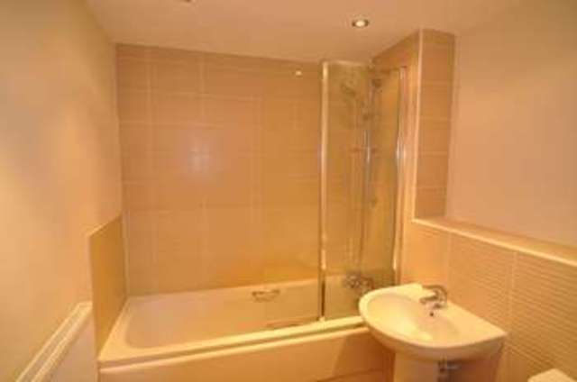  Image of 1 bedroom Flat to rent in Talavera Close St. Philips Bristol BS2 at Talavera Close  Bristol, BS2 0ED