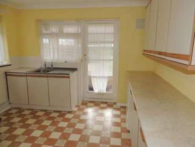  Image of 3 bedroom Detached house for sale in Tattenhoe Lane Bletchley Milton Keynes MK3 at Tattenhoe Lane Bletchley Milton Keynes, MK3 7AE