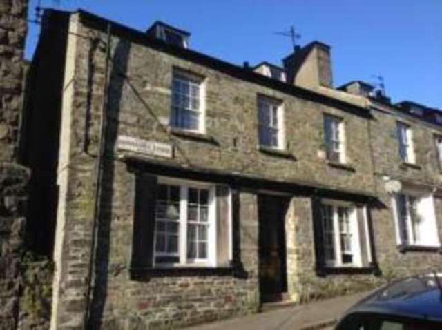  Image of 2 bedroom Flat for sale in Bannawell Street Tavistock PL19 at Tavistock Devon Tavistock, PL19 0DJ