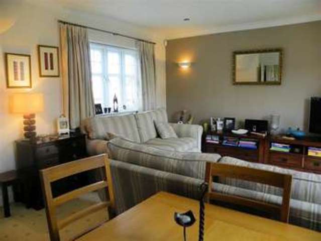  Image of 2 bedroom Terraced house to rent in Teal Grove Shinfield Reading RG2 at Shinfield  Reading, RG2 9AZ