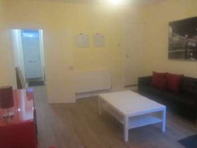  Image of 5 bedroom House Share to rent in Teignmouth Road Selly Oak Birmingham B29 at Selly Oak Bristol Selly Oak, B29 7AX