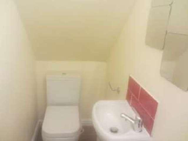  Image of 5 bedroom House Share to rent in Teignmouth Road Selly Oak Birmingham B29 at Selly Oak Bristol Selly Oak, B29 7AX